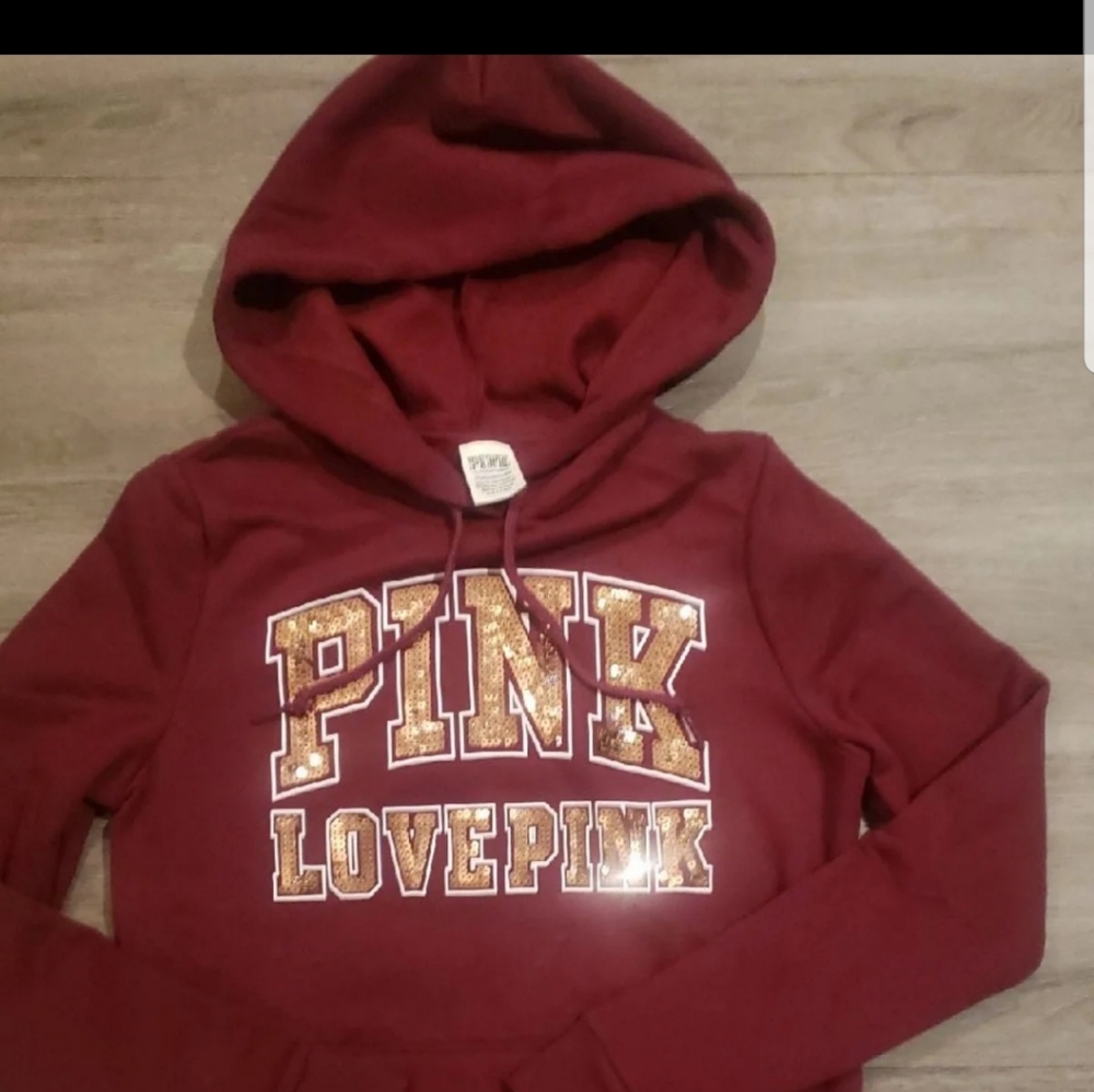 VS pink hoodie